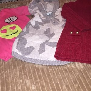 Girls sweaters size 3t